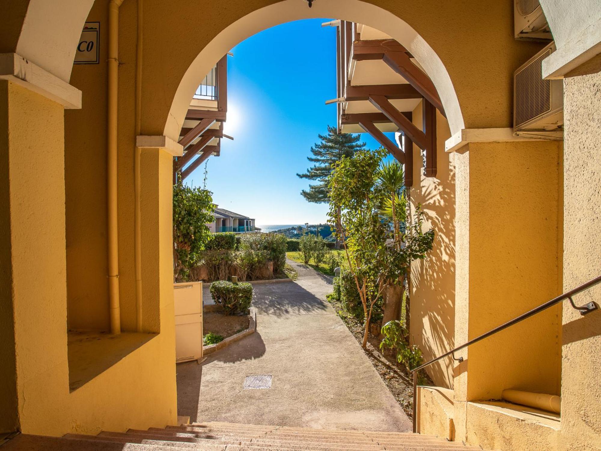 Apartment Village Cap Esterel - Le Village-81 By Interhome Saint-Raphael  Exterior photo